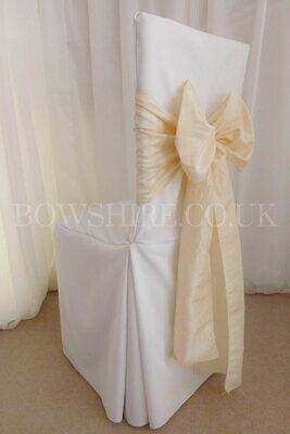 Ivory Taffeta Sash for hire by Bows Hire