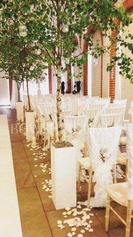 1m White Plinth for hire, finishing touches by Bows Hire