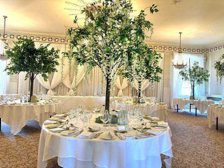 Buxted Park Hotel wedding decoration by Bows Hire, photo 3