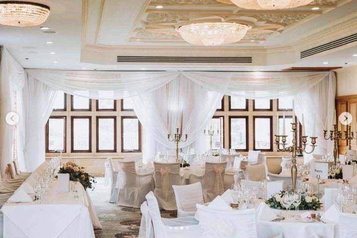 South Lodge Hotel wedding decoration by Bows Hire, photo 4