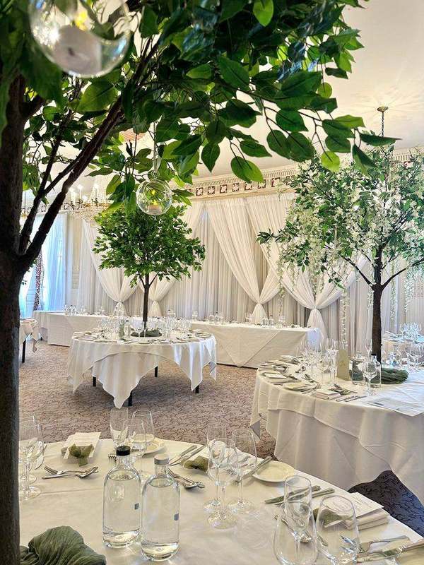 Buxted Park Hotel wedding decoration by Bows Hire, photo 5
