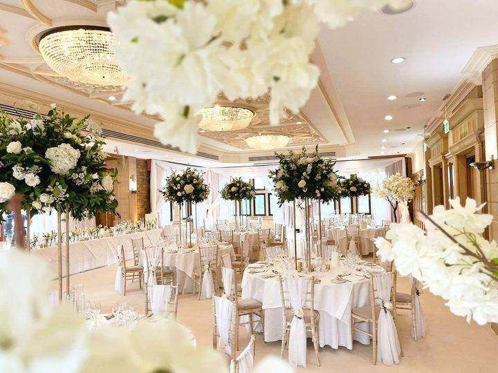 South Lodge Hotel wedding decoration by Bows Hire, photo 8